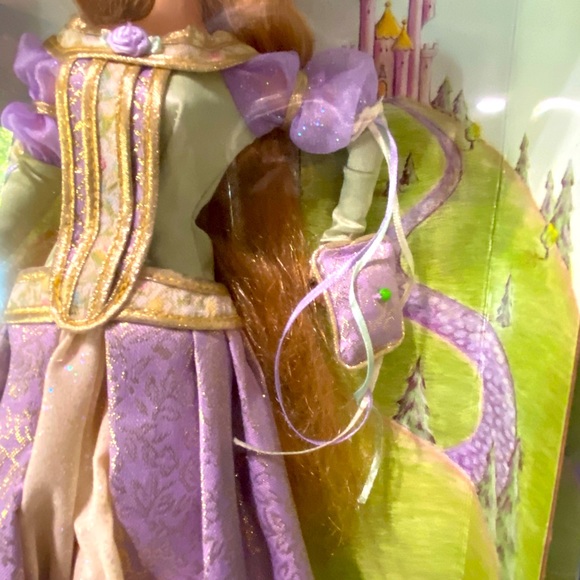 BARBIE NWT VINTAGE 2000 PRINCESS AND THE PEA COLLECTOR EDITION BARBIE DOLL w/BOX - Picture 3 of 12